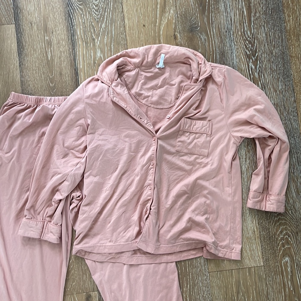 Pink button down pajama set Large - Picture 2 of 5